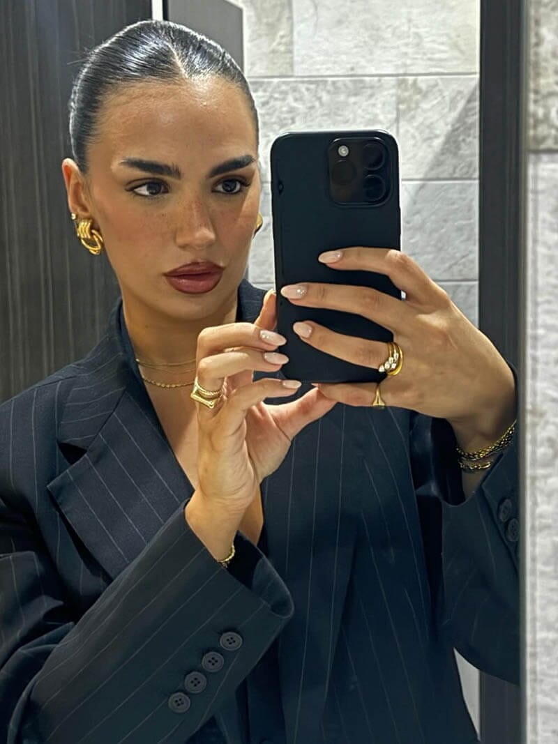 About hoop Earrings Belleza & Glamour 