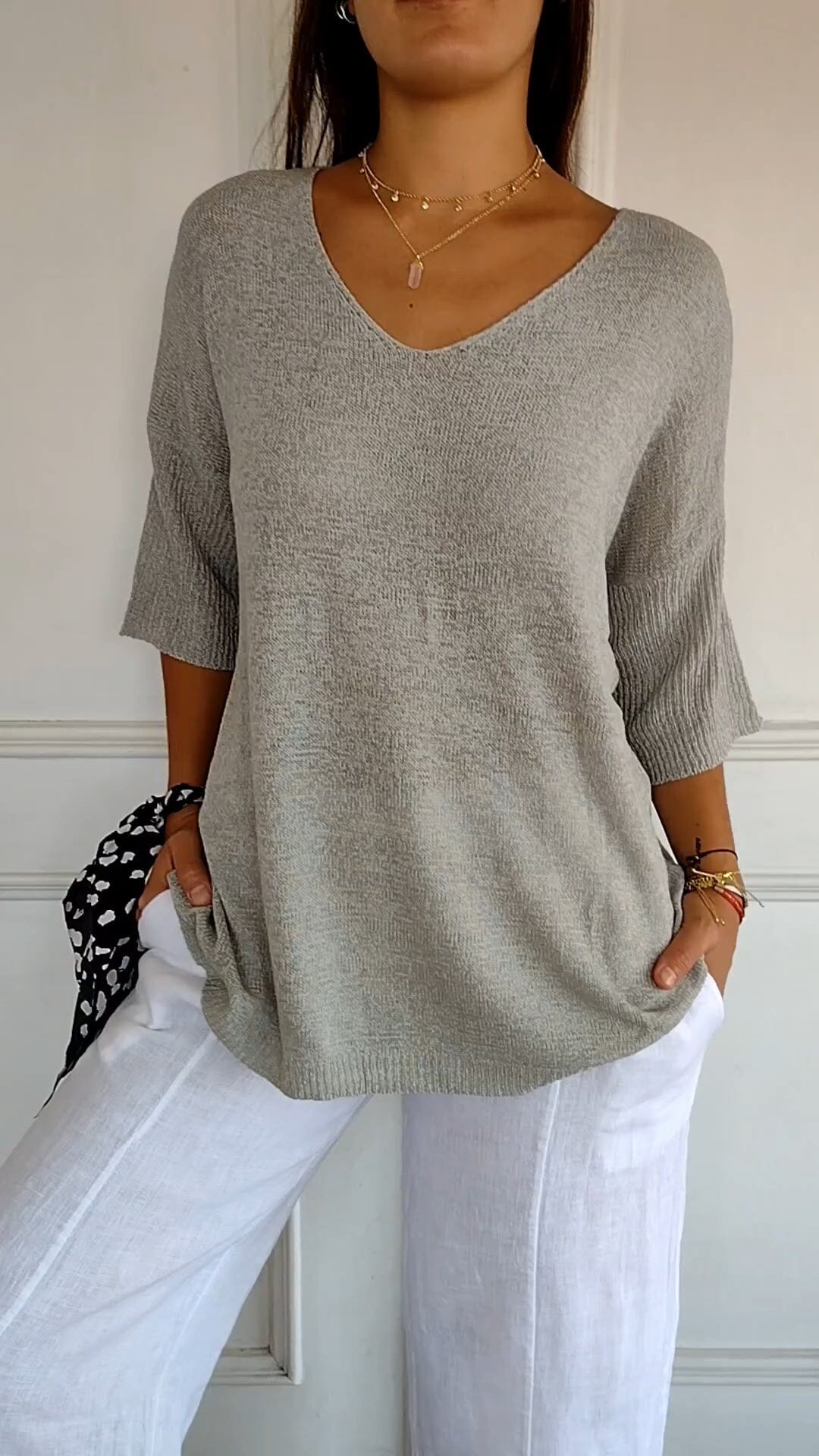 "AuraLuxe V-Neck Knit Top" Belleza & Glamour Grey XS (UK 6) 